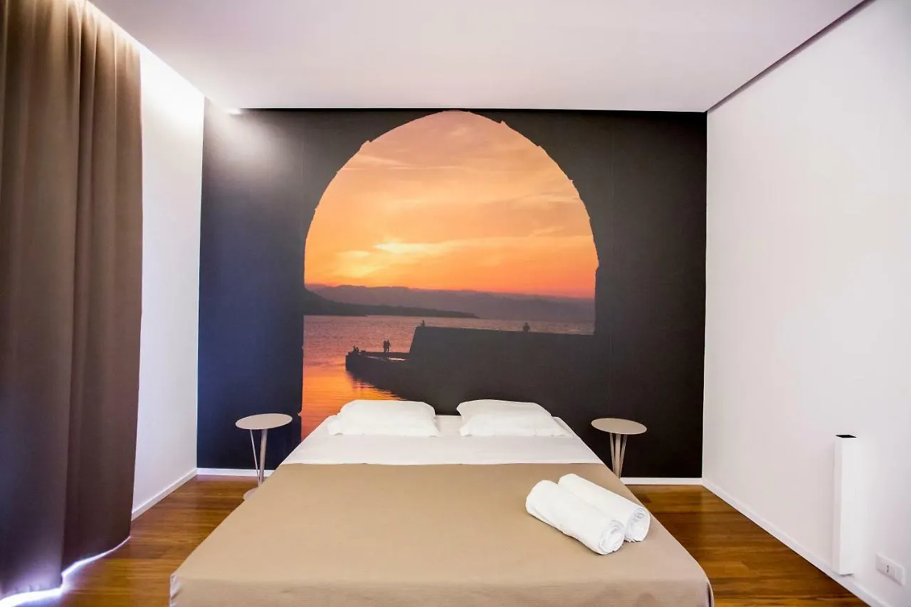 Cefalu Charme E Chic Suites Apartment