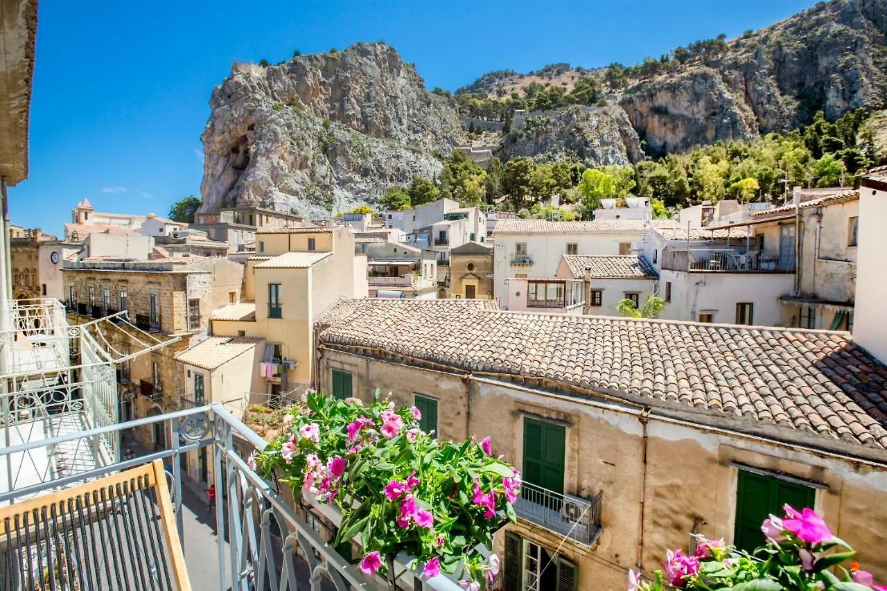 Apartment Cefalu Charme E Chic Suites
