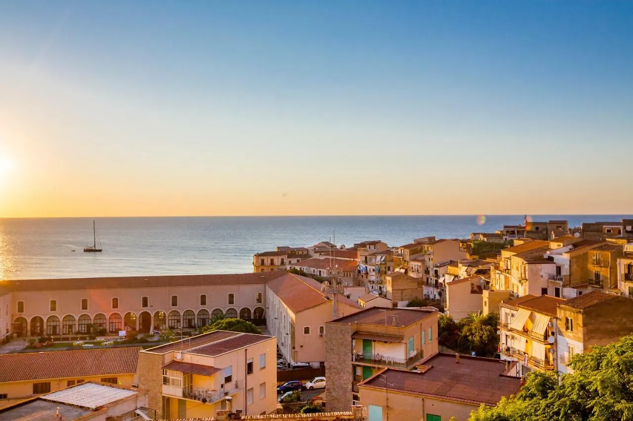 Cefalu Charme E Chic Suites 0*,  Italy