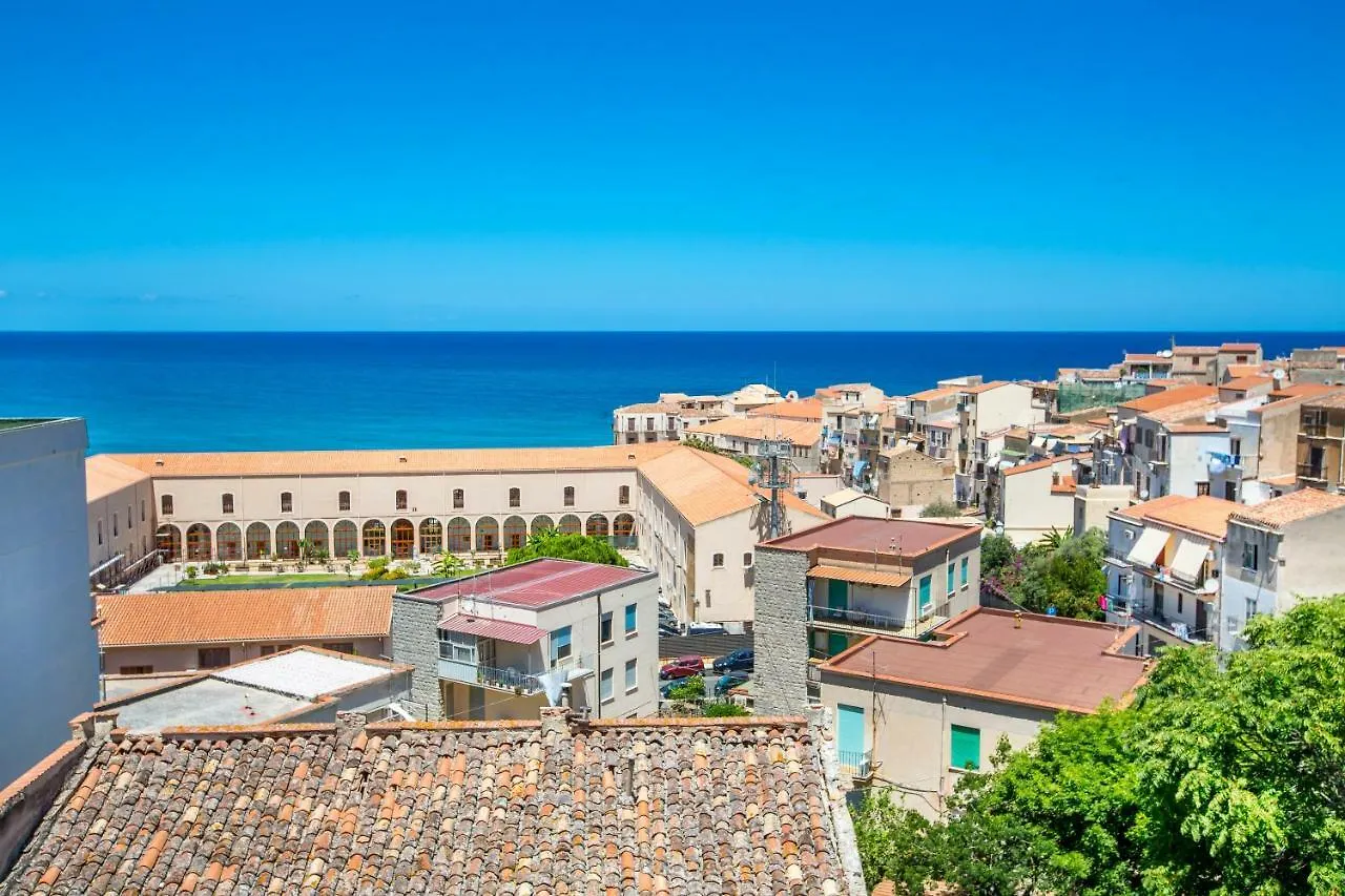 Cefalu Charme E Chic Suites Italy